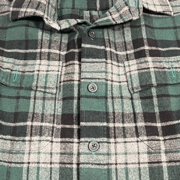 L.L. Bean Large Chamois Cloth Tradition Fit Shirt Plaid Gray Soft Shirt Jacket - Picture 6 of 10